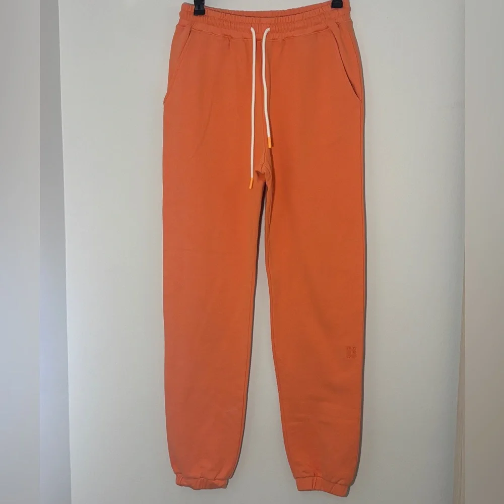 Monrow Vibrant Orange Eco-Friendly Jogger Sweatpants